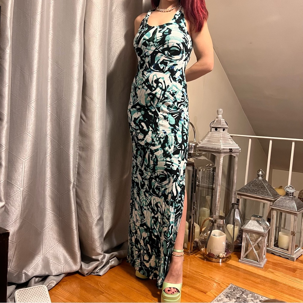Blue pattern bodycon bebe maxi dress
